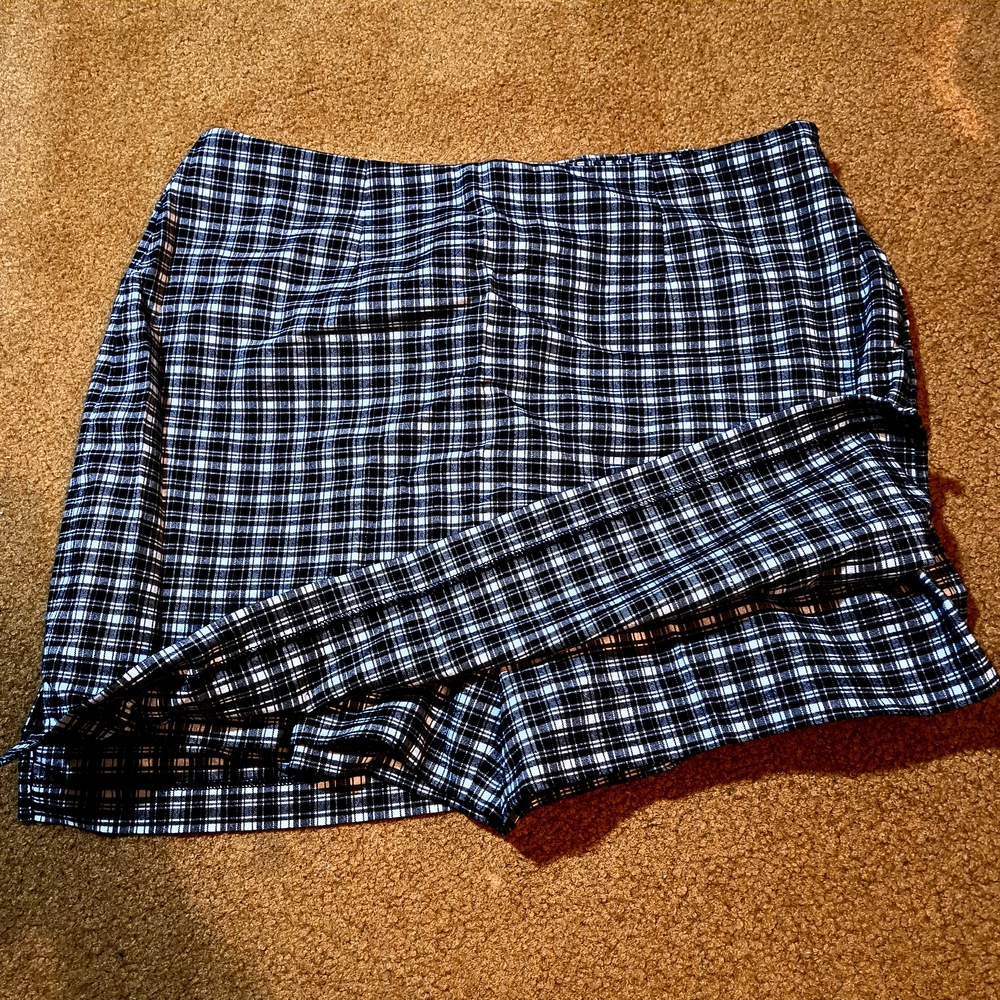 Plaid Black and White Skort